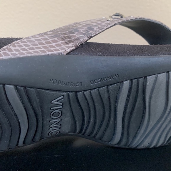 Vionic Florian’s Grey Snake size 7 - Picture 3 of 4
